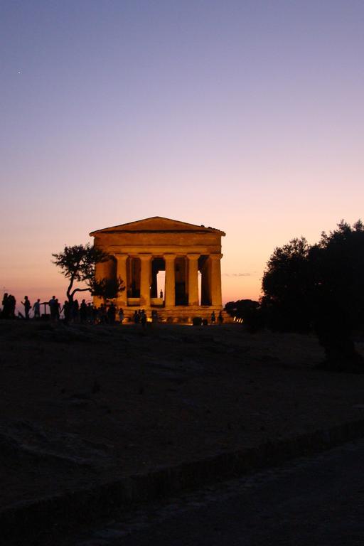 Casa Del Falso Pepe - Scala Dei Turchi Realmonte Luaran gambar